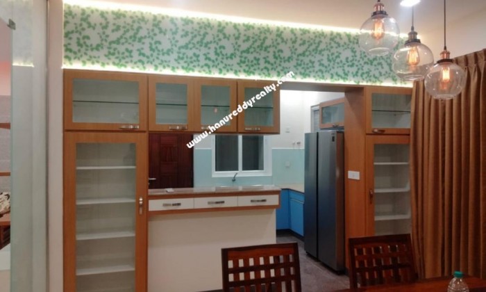 4 BHK Villa for Rent in Akkarai