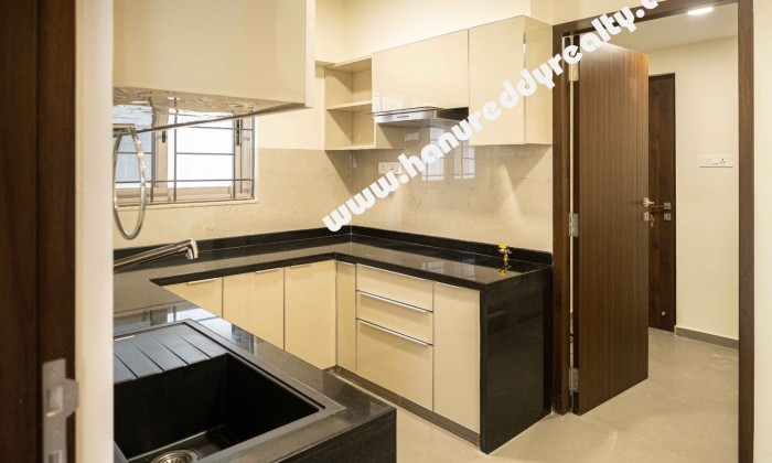 3 BHK Duplex Flat for Rent in Kotturpuram
