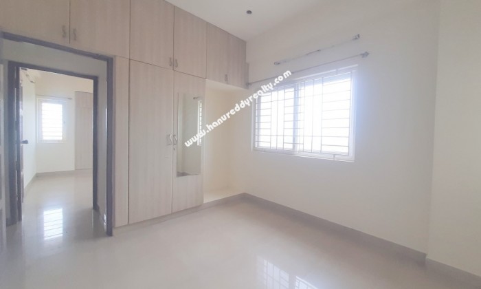 3 BHK Flat for Sale in Thoraipakkam