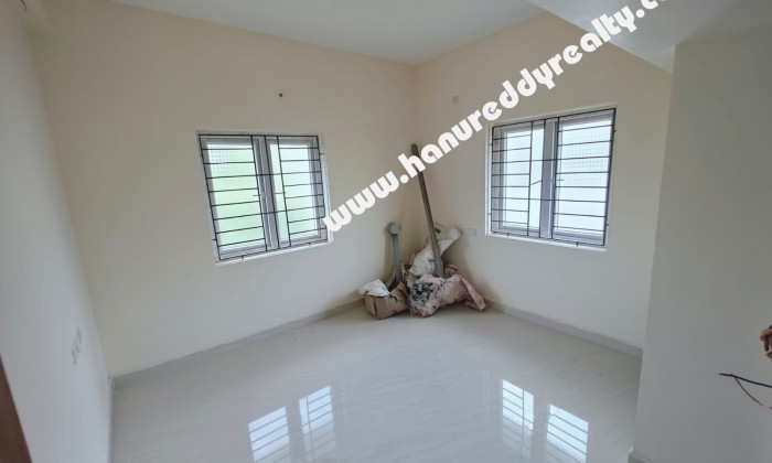 3 BHK Flat for Sale in Selaiyur