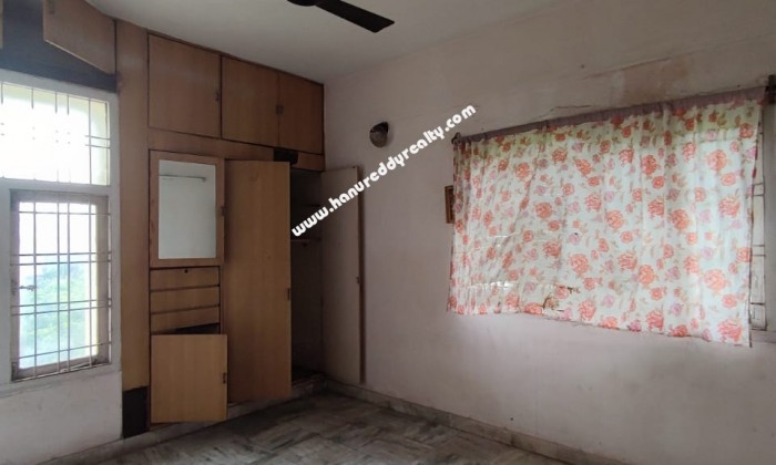2 BHK Flat for Sale in Kirlampudi