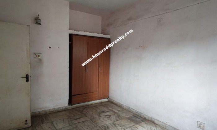 2 BHK Flat for Sale in Kirlampudi