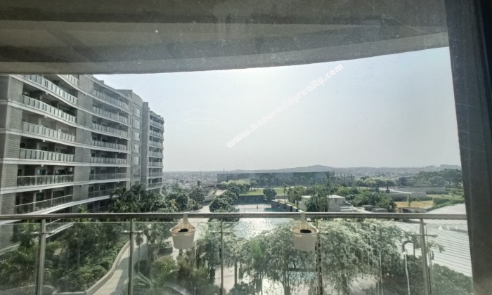5 BHK Penthouse for Rent in Velachery