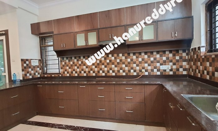 4 BHK Duplex House for Rent in MRC Nagar