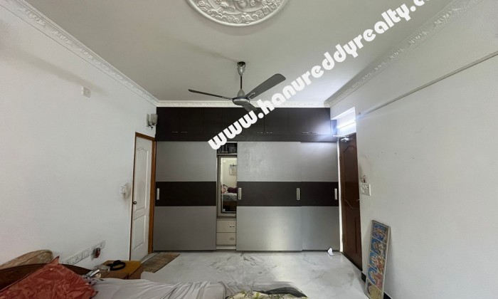 3 BHK Flat for Sale in Thoraipakkam