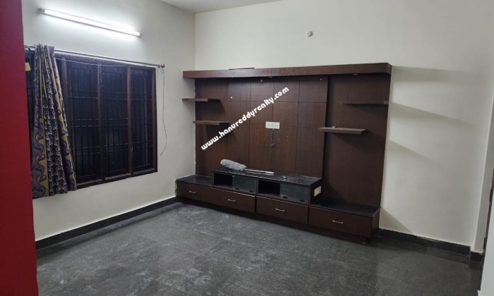 2 BHK Flat for Sale in Selaiyur