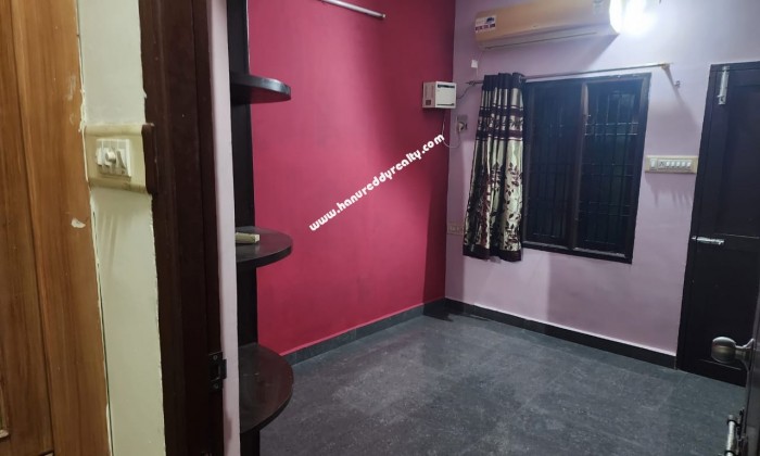2 BHK Flat for Sale in Selaiyur