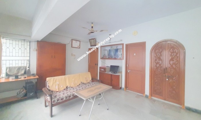 2 BHK Flat for Sale in Thiruvanmiyur