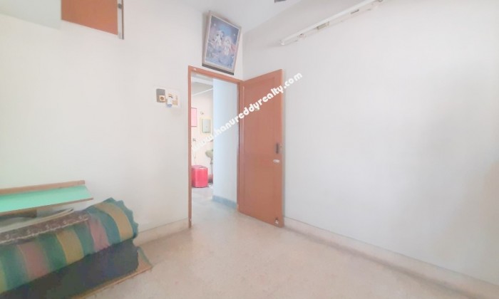 2 BHK Flat for Sale in Thiruvanmiyur