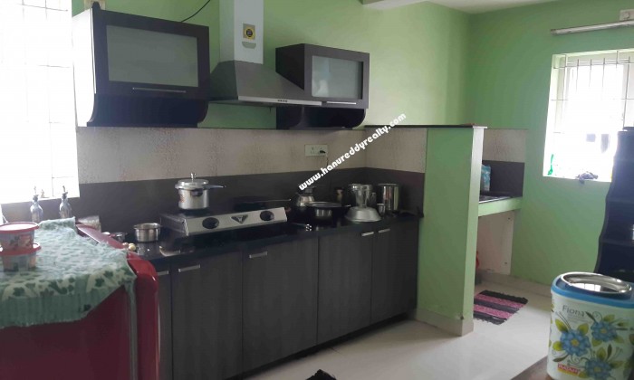 2 BHK Flat for Sale in Thanneerpandal 