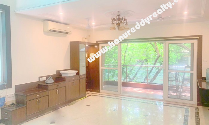 4 BHK Penthouse for Rent in Raja Annamalaipuram