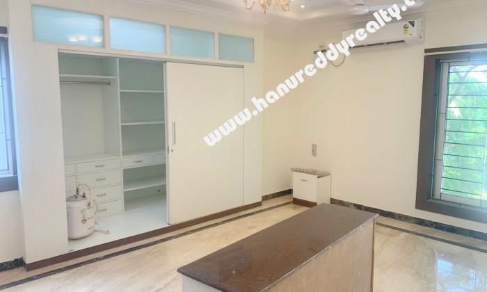 4 BHK Penthouse for Rent in Raja Annamalaipuram