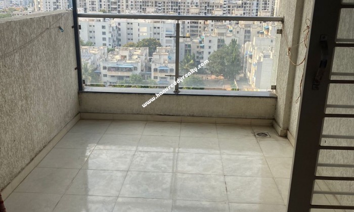 3 BHK Flat for Sale in Hadapsar