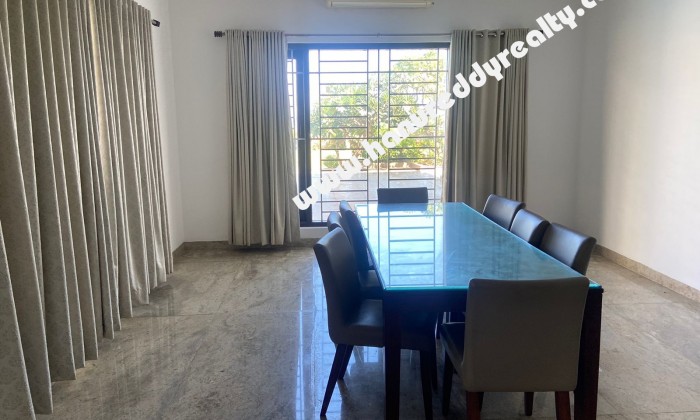 8 BHK Independent House for Rent in Injambakkam