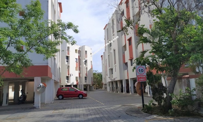 2 BHK Flat for Sale in Kazhipattur