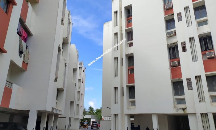 2 BHK Flat for Sale in Kazhipattur