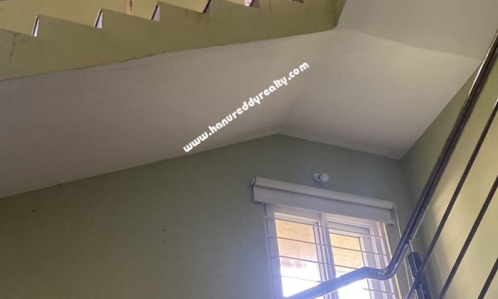 4 BHK Villa for Rent in Yendada