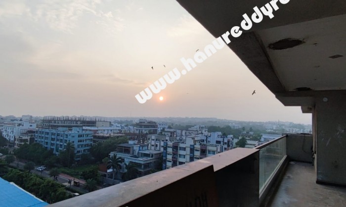 4 BHK Flat for Rent in East Point Colony