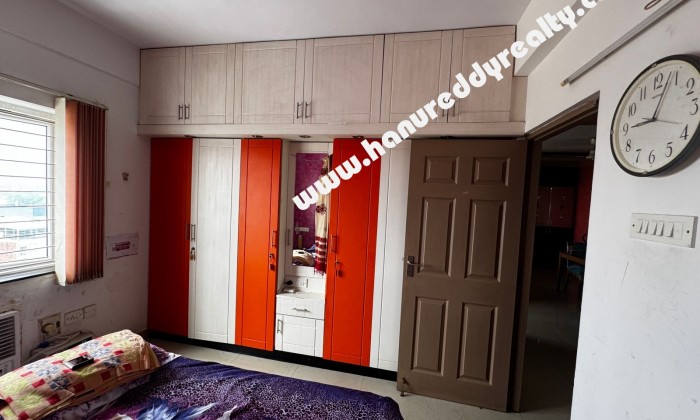 3 BHK Flat for Sale in Arumbakkam