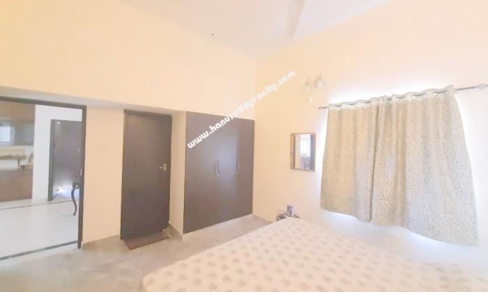 4 BHK Flat for Sale in Adyar