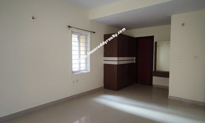 4 BHK Villa for Rent in Yendada