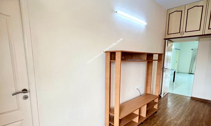3 BHK Flat for Rent in Neelankarai