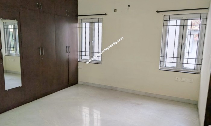 3 BHK Flat for Sale in Raja Annamalaipuram