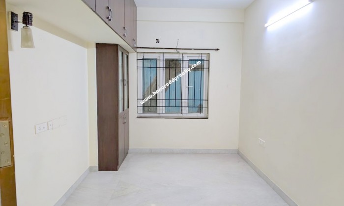 3 BHK Flat for Sale in Raja Annamalaipuram