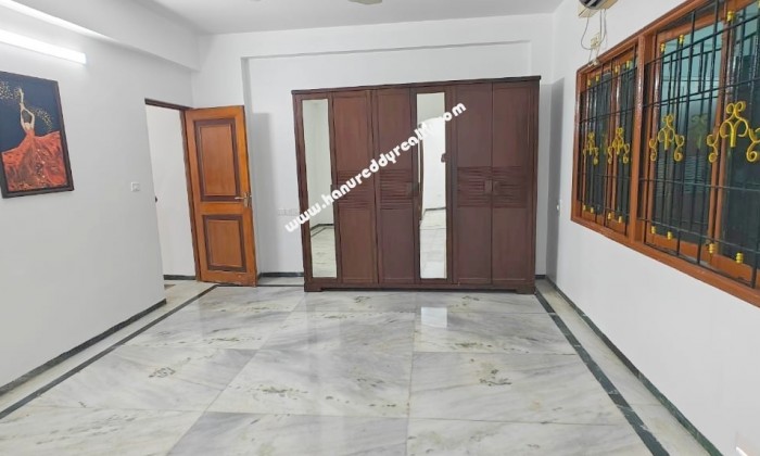 3 BHK Flat for Sale in Raja Annamalaipuram