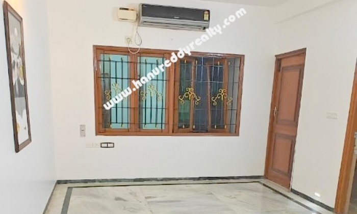 3 BHK Flat for Sale in Raja Annamalaipuram