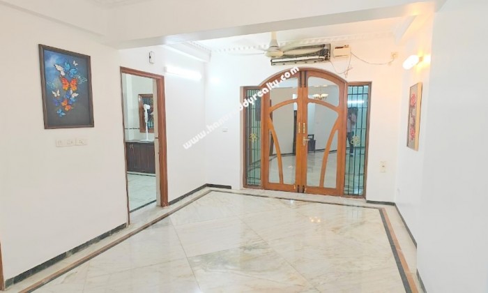 3 BHK Flat for Sale in Raja Annamalaipuram