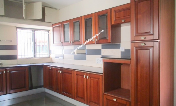 4 BHK Flat for Rent in Teynampet