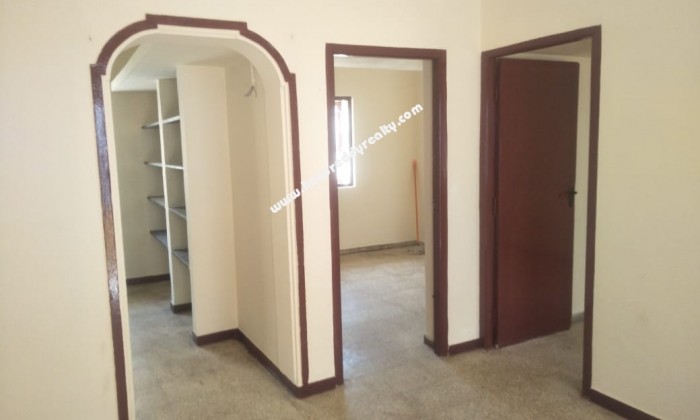3 BHK Flat for Rent in Red Fields