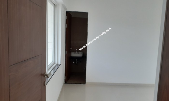 2 BHK Flat for Sale in Mohamad Wadi